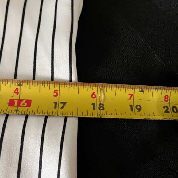 Sincerely Jules Satin Striped Blouse   Size M - Picture 10 of 14